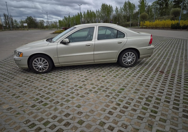 Volvo S60 cena 12000 przebieg: 278500, rok produkcji 2007 z Słupsk małe 172